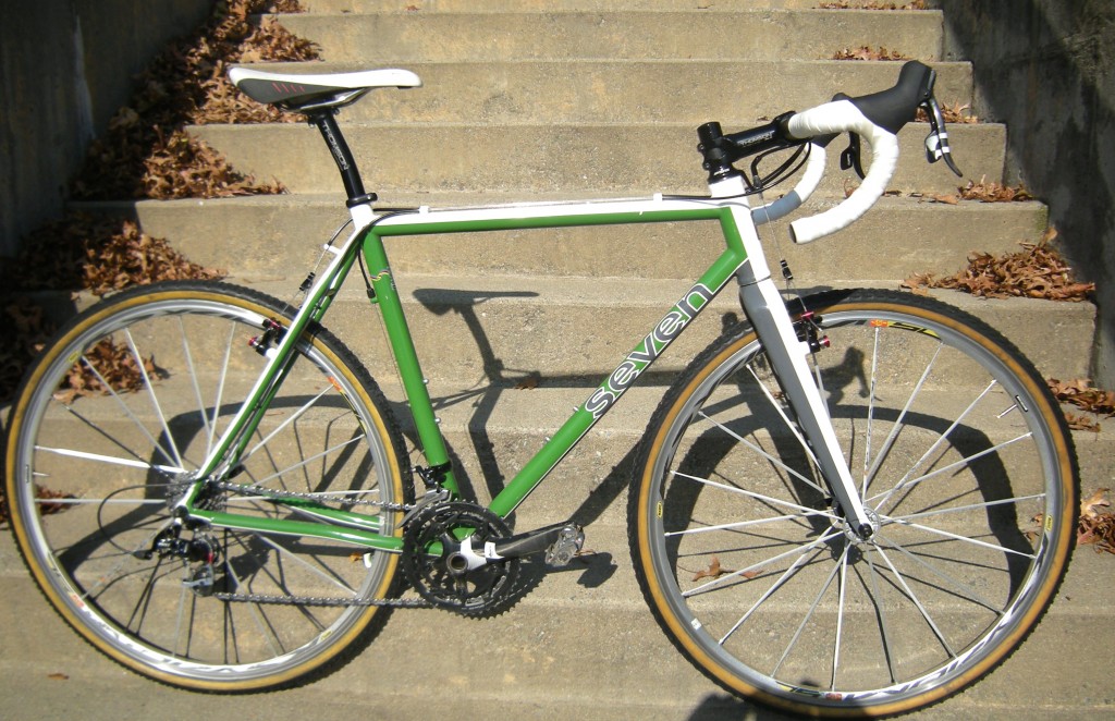 Dan's Mudhoney SLX with Antsy scheme in serrano, graphite and white