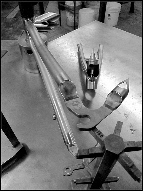 8228765588_646bcb18cf_z bottom bracket, chainstays and dropouts of a 622 in production