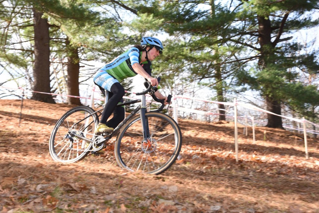 A 'cross racer descending a course on her Mudhoney SLX