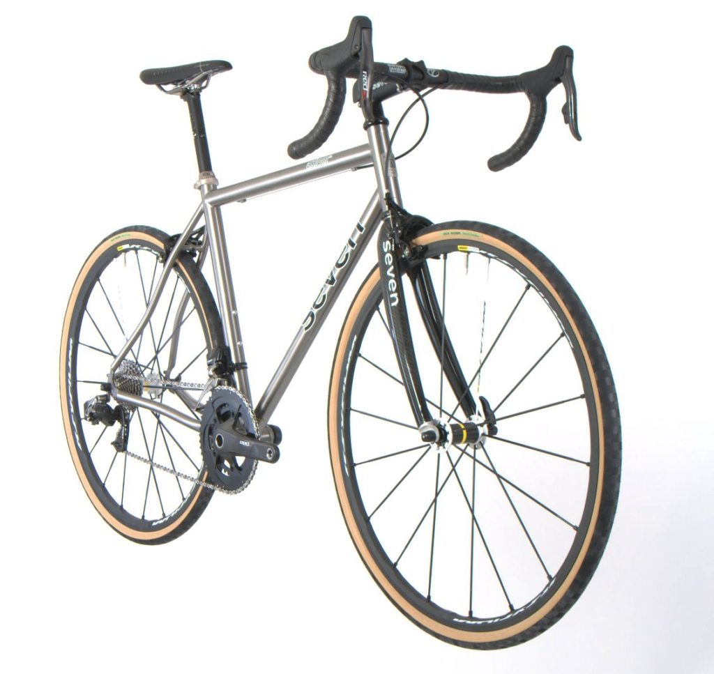 RedSky with caliper brakes amply clearing Rivendell Jack Brown 33c tires