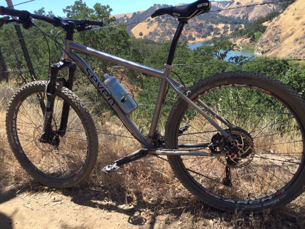 Seven Sola SL in the desert