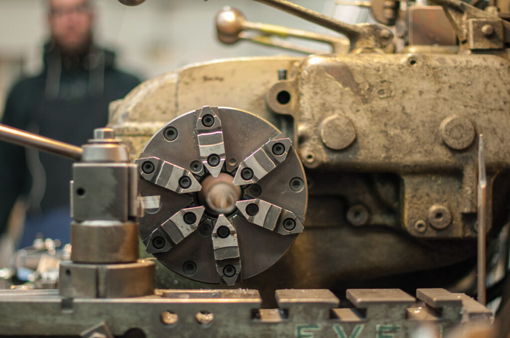 cutoff lathe