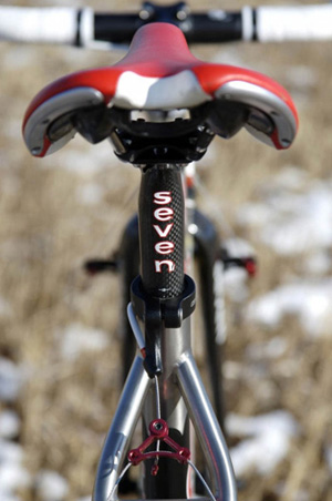 Mo Bruno-Roy's Seven Seat Post