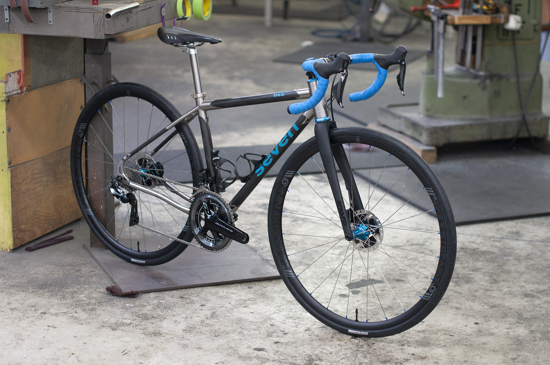 622 XX Dura Ace Di2 - three quarter view