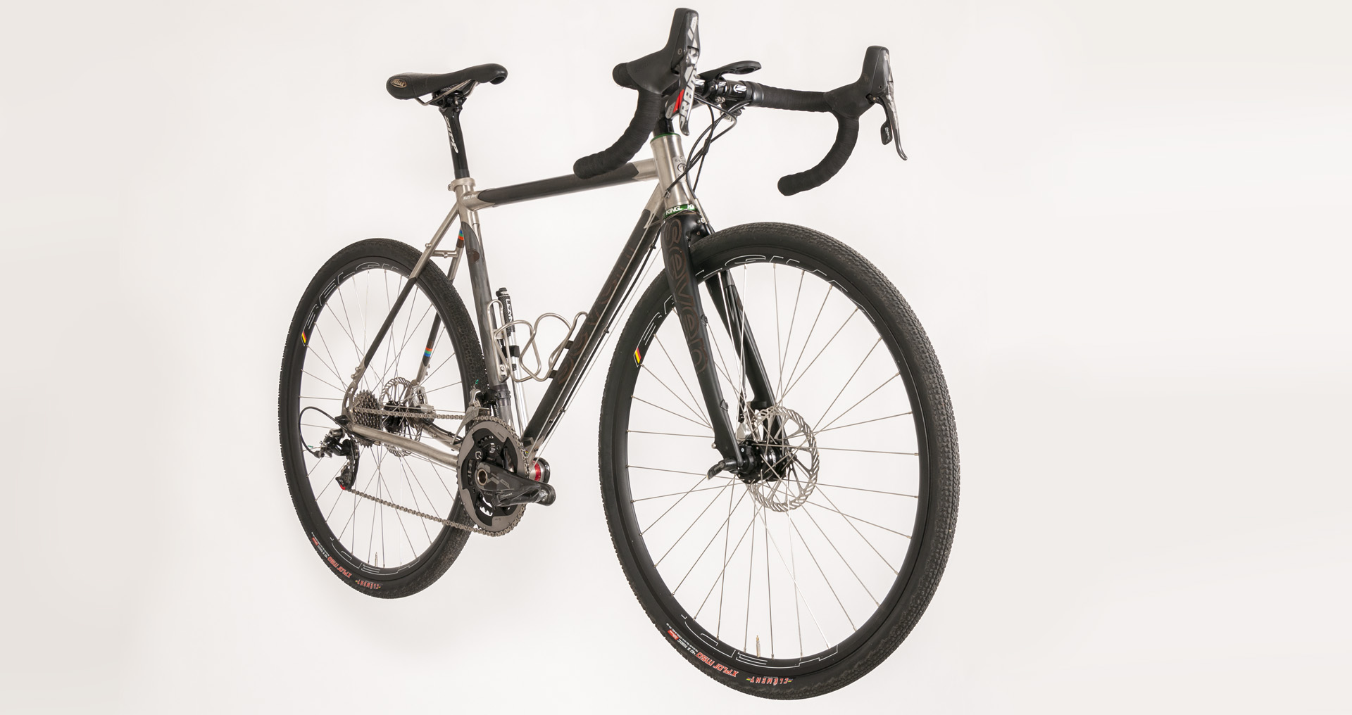 Evergreen PRO - front three-quarter view