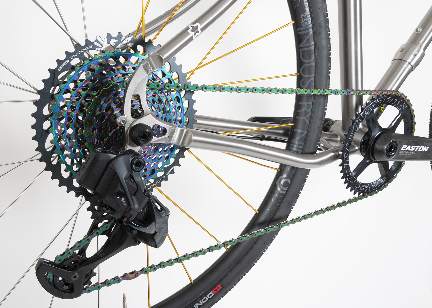 drive train with dropped chainstay
