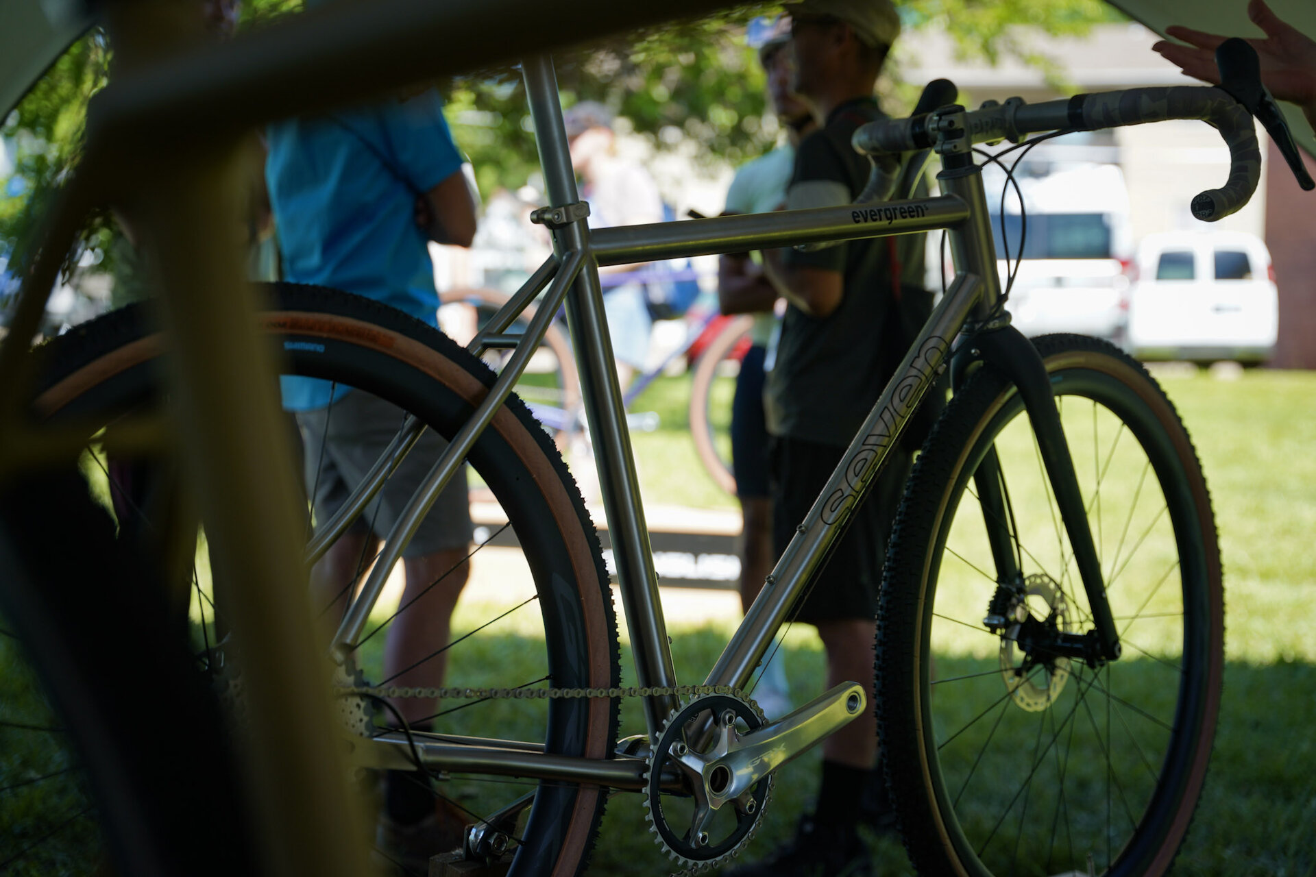 Touring bike