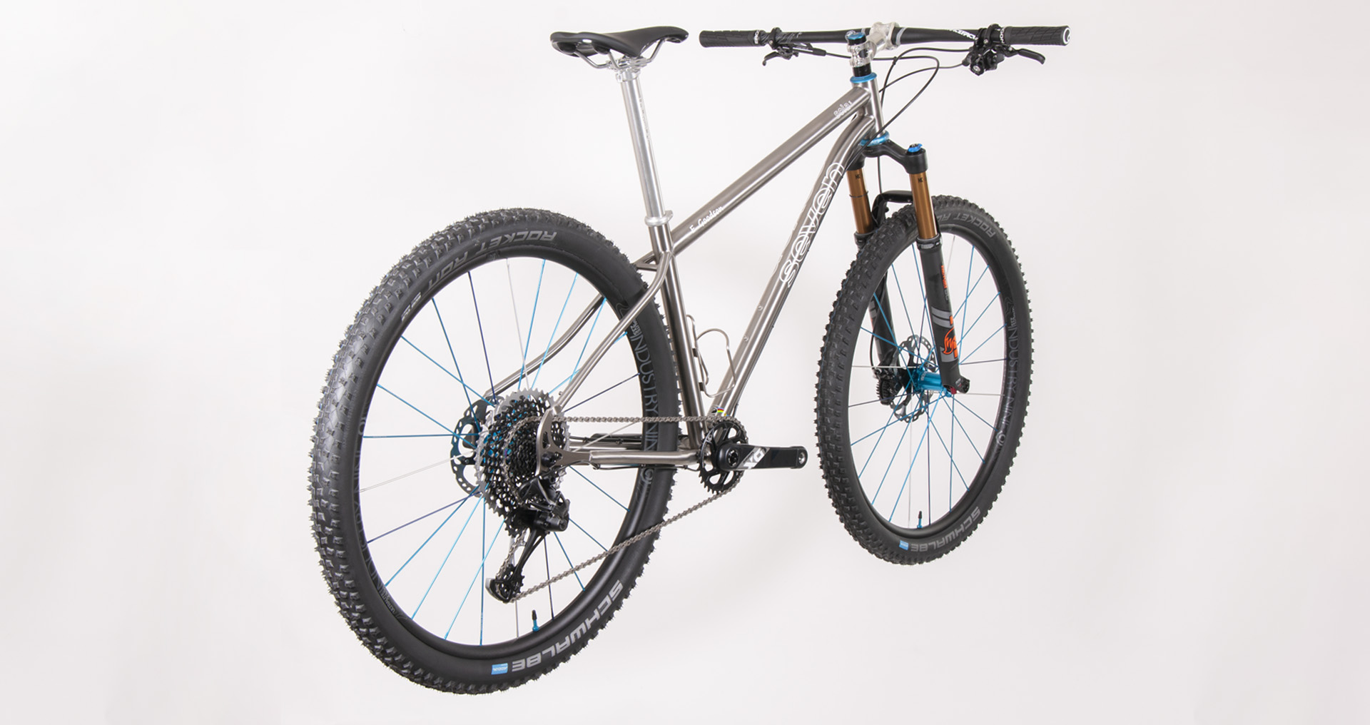 Sola SL three-quarter away